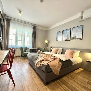 Wozna 11 Stare Апарт-отель Познань